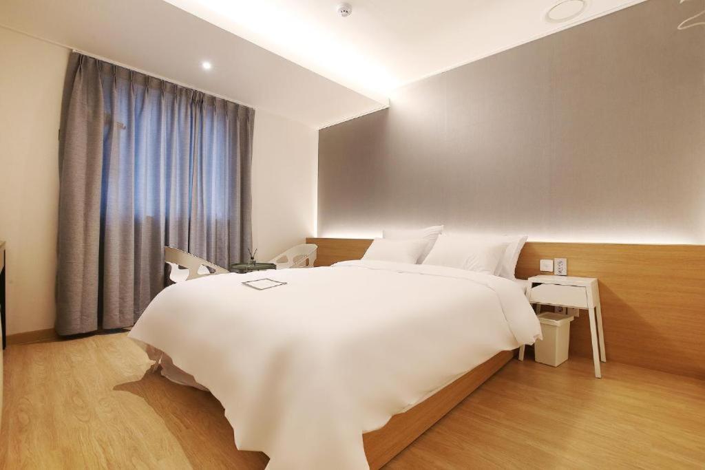 Urban Stay Cheonan Exterior photo