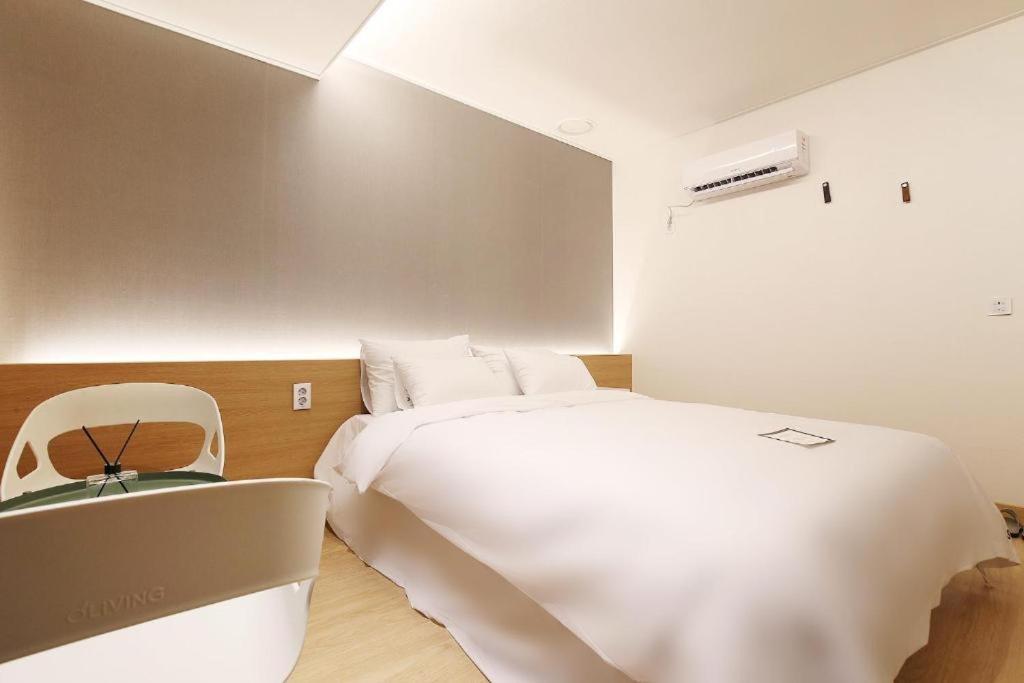 Urban Stay Cheonan Exterior photo